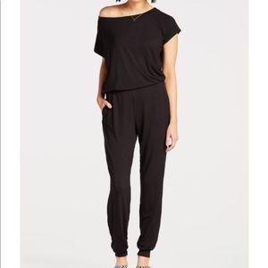 Micheal Stars Off Shoulder Jumpsuit BWT Black Size Small